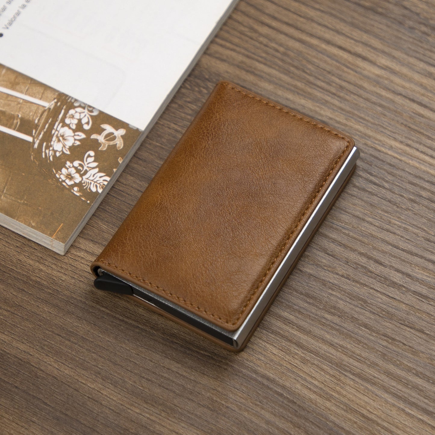 Customized Wallet 2023 Credit Card Holder Men Wallet RFID Aluminium Box Bank Card Holder Vintage Leather Wallet with Money Clips